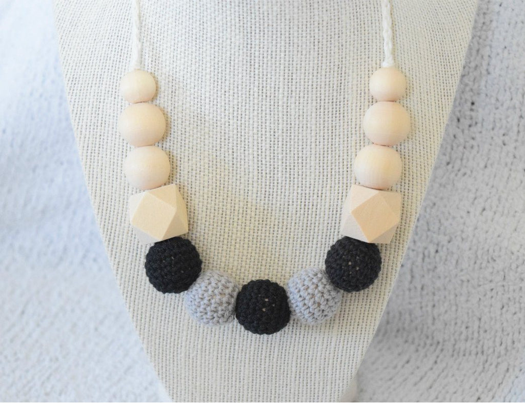Safe all natural teething necklace for mom and baby, wood teething jewelry